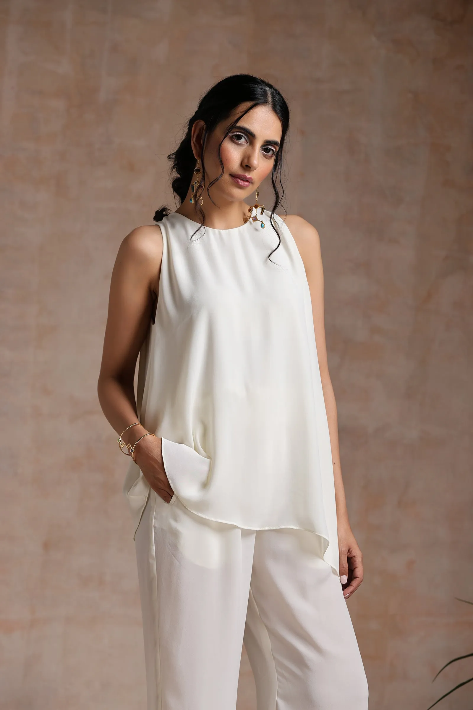 SLEEVELESS LAYERED JUMPSUIT