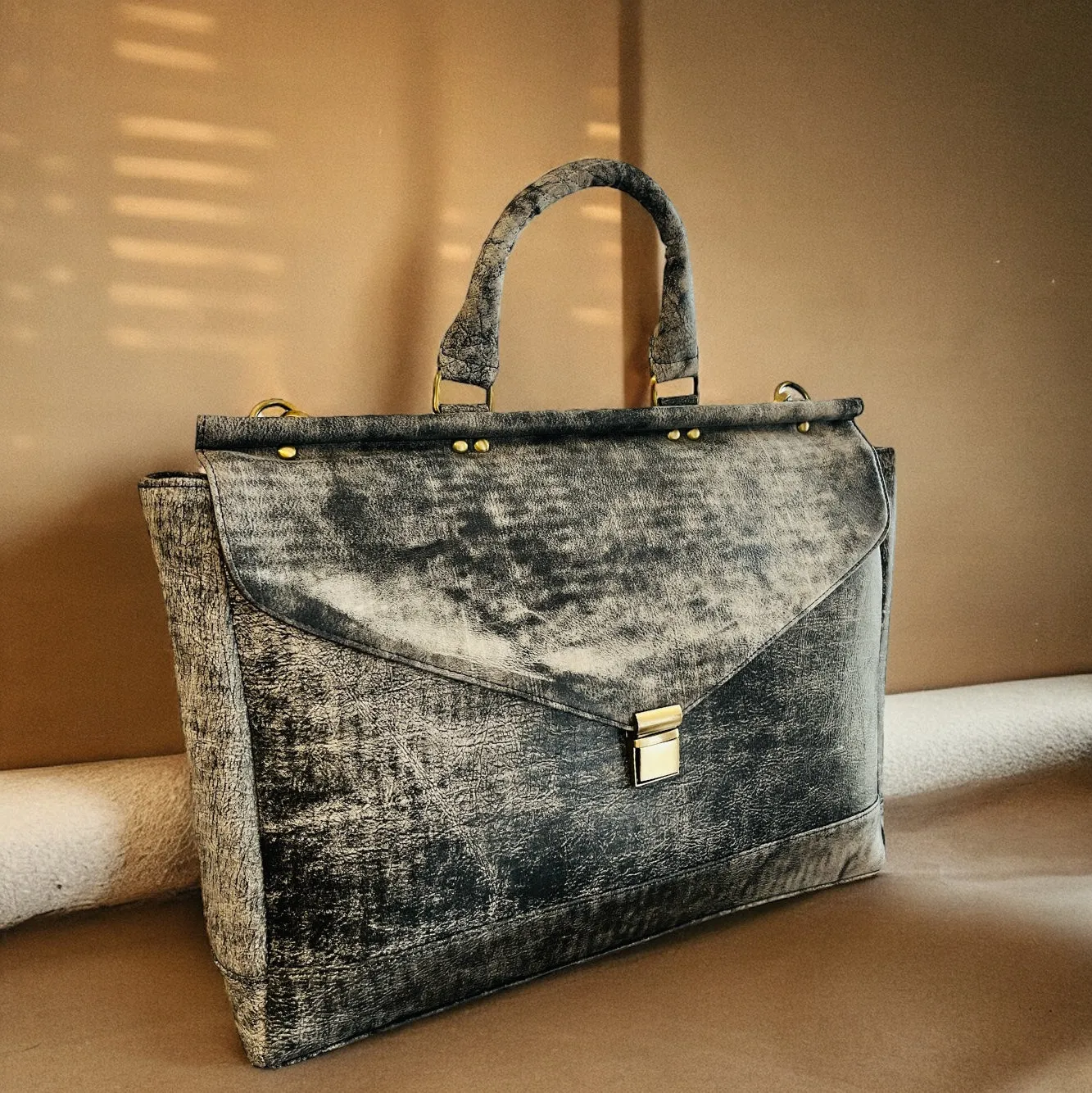 Snakeskin Antique Leather Bag