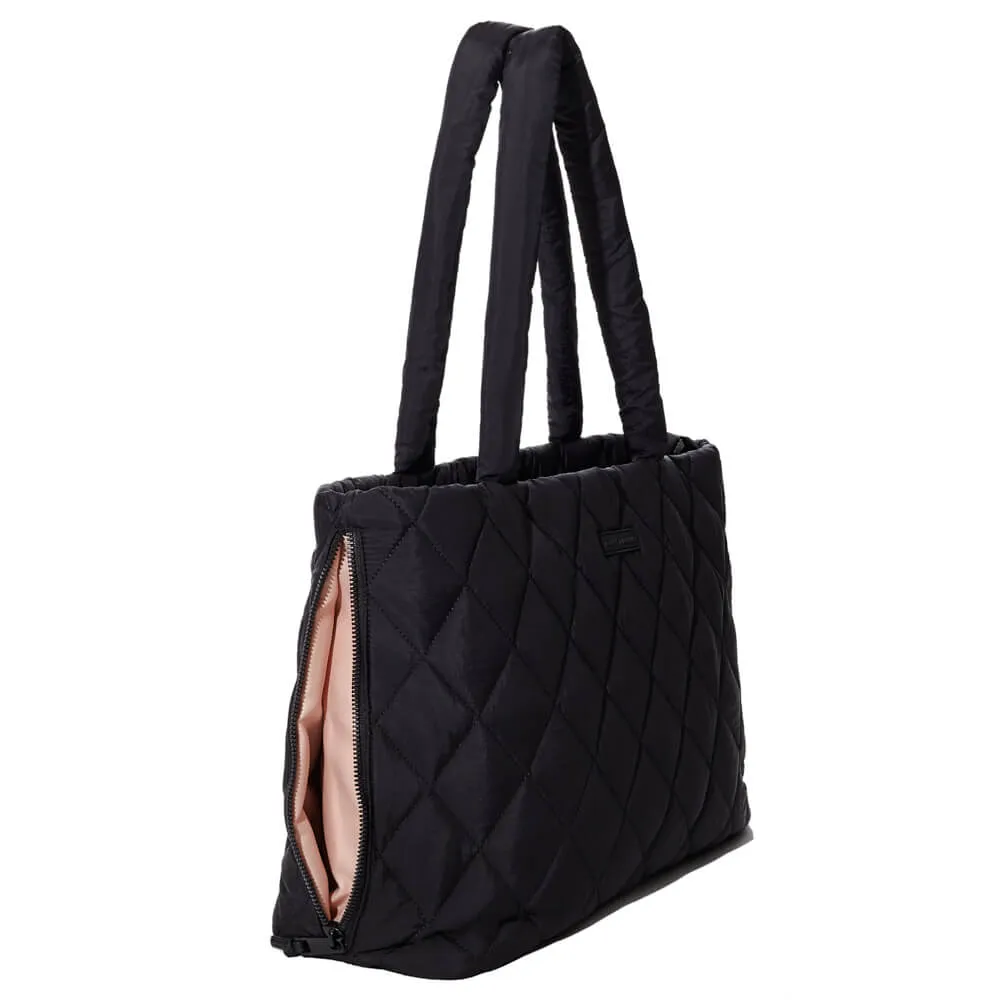 Tote It Black