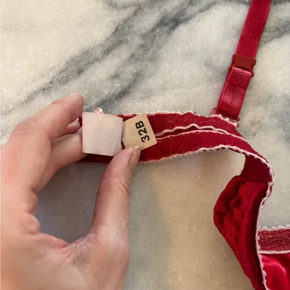 Trashy Lingerie Red Velvet Firefly  Bra Sz 32B