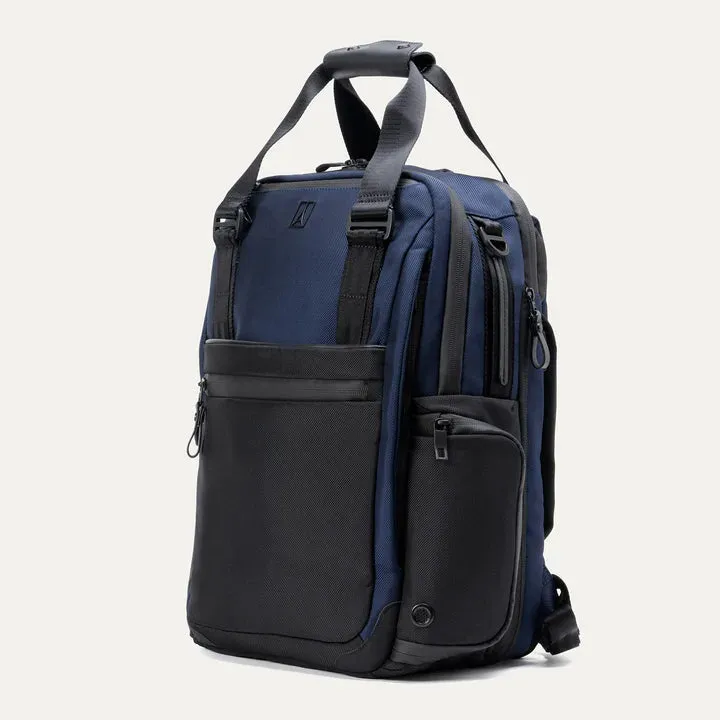 Travelpro Altitude™ Medium Expandable Laptop Backpack 25-30L - Aviator Navy