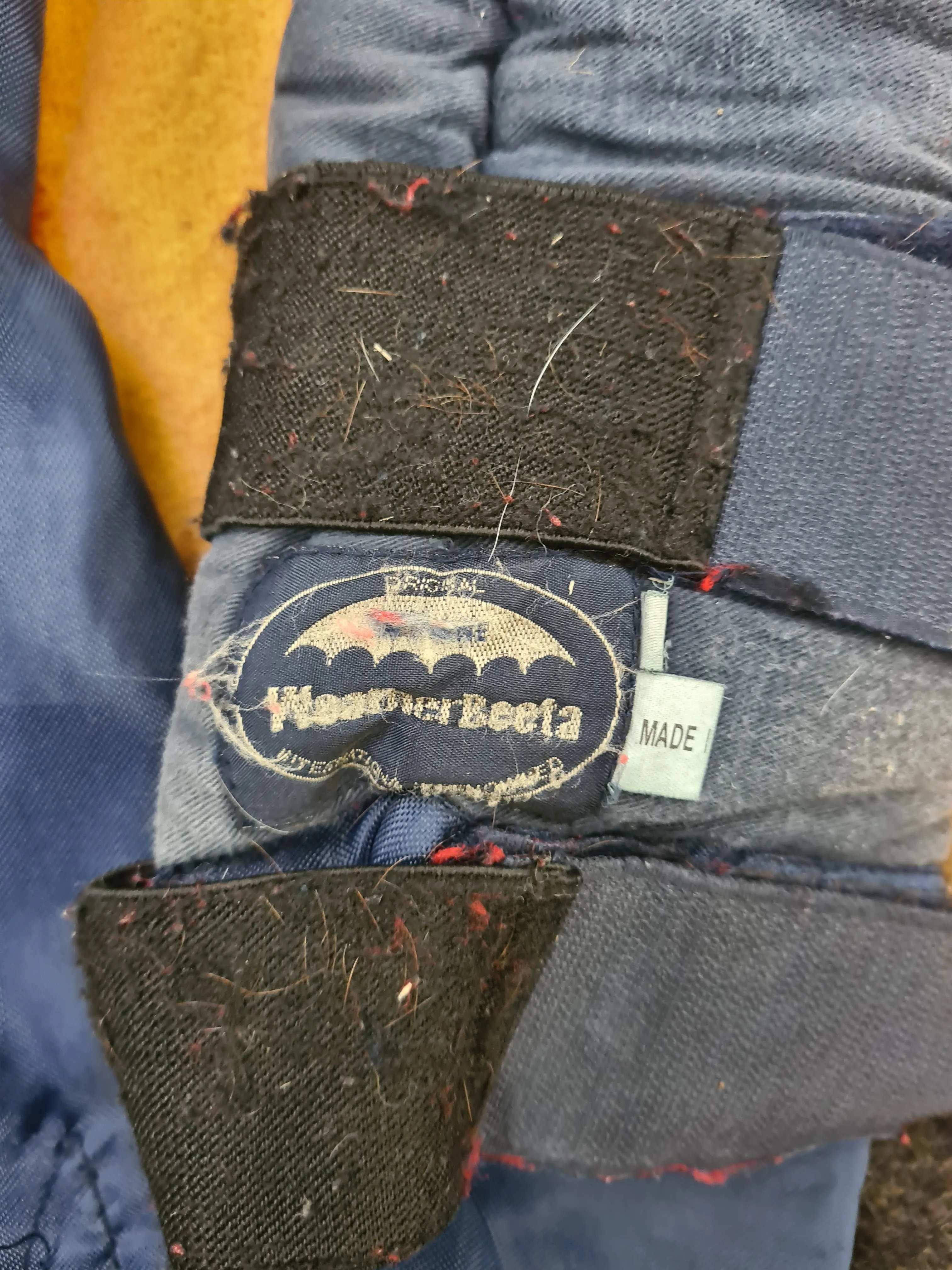 Used full size navy weatherbeeta tail bag FREE POSTAGE☆