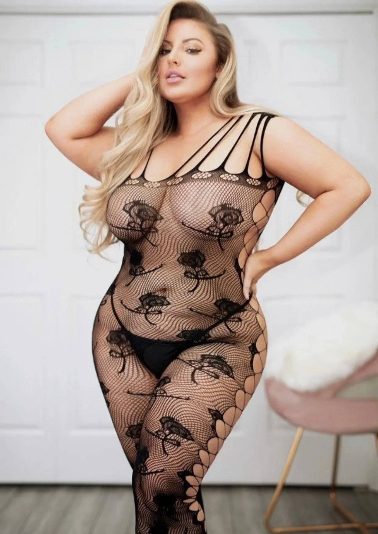 Valentine Exclusive Item ‼️ Lace Flower Bomb Body Stocking ‼️ Curvy Sizes‼️