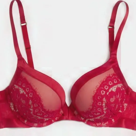 Victoria's Secret Very Sexy Satin &amp; Lace Push-up Bra❤