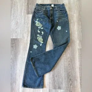 Vintage GAP bootcut Floral Embroidered Jeans size 10 Long