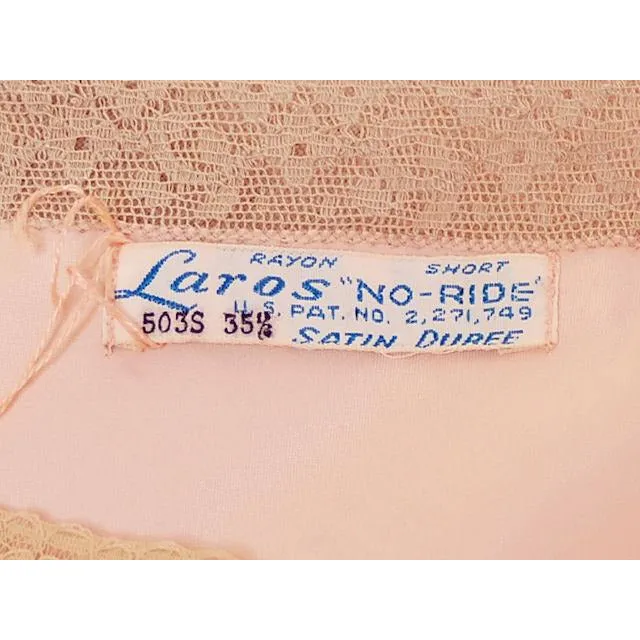 Vintage Ladies Slip Peach Rayon Satin Laros No-Ride 1940s Small Gorgeous Lace