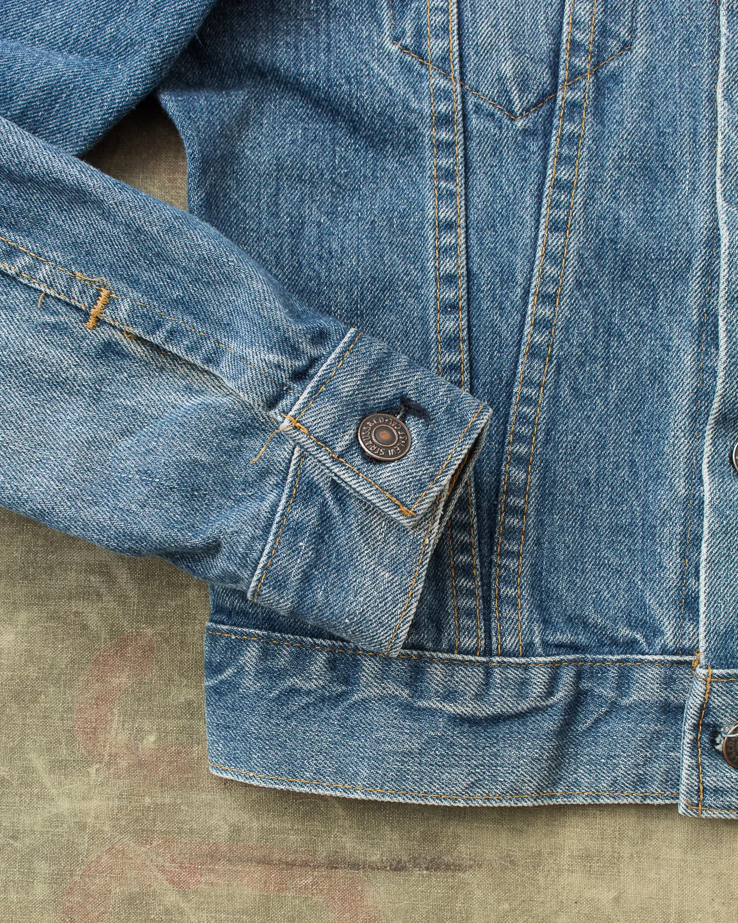 Vintage Levi's 705055 0217 Made in USA Denim Jacket Size 36 No. 3