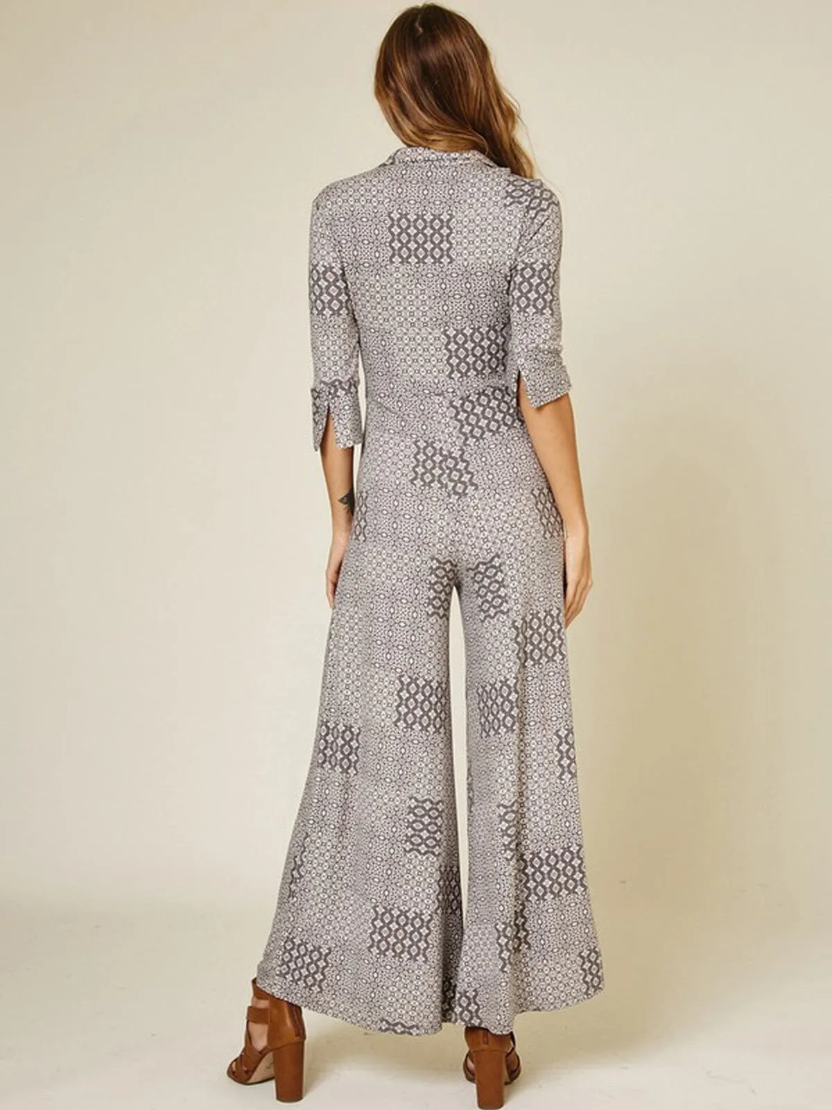 WOMEN'S 3/4 SLEEVES BELL BOTTOMS MULTI PRINT BUTTON UP JUMPSUIT