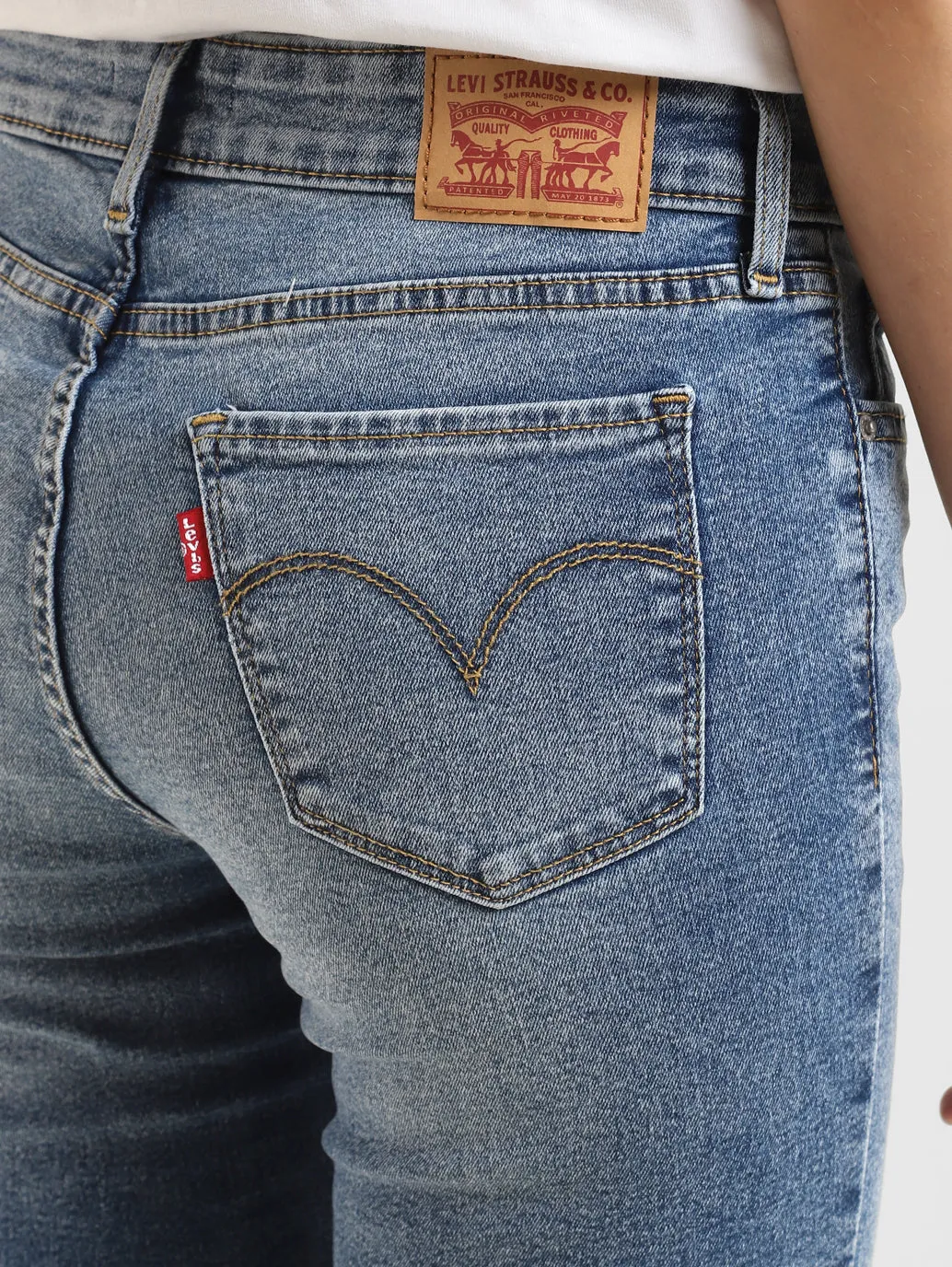 Women's 711 Blue Skinny Fit Mid Rise Jeans