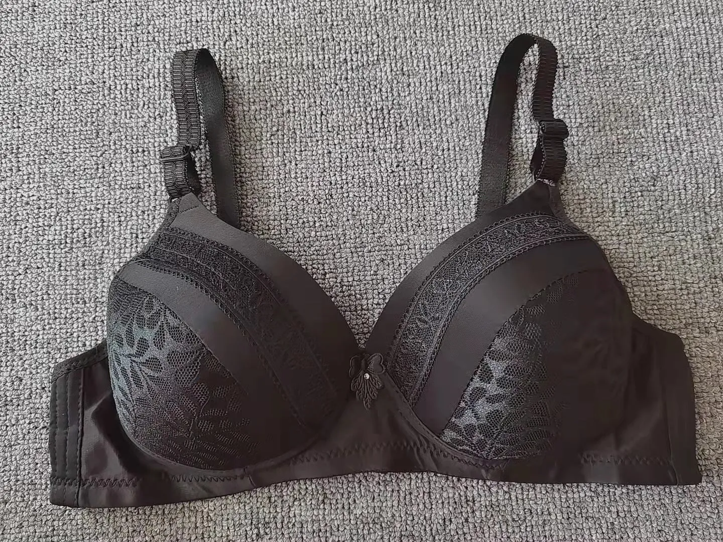 Women's Fashion Back Three Breasted Wireless Bra