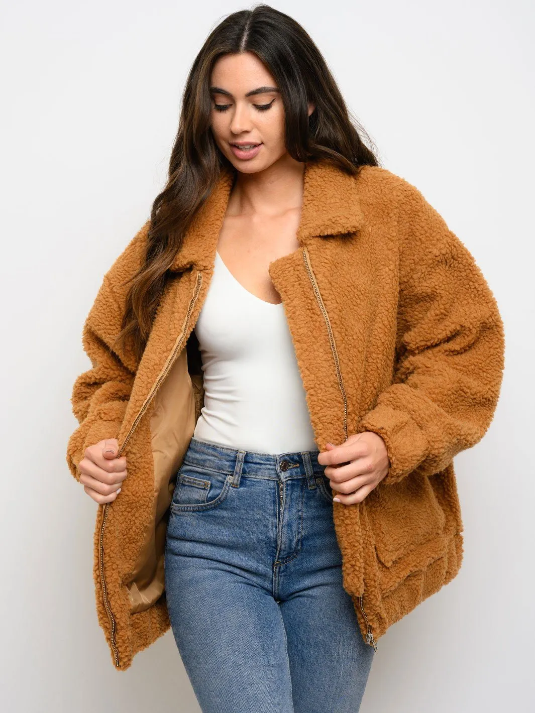 WOMEN'S LONG SLEEVEFRONT POCKETS ZIPPER CLOSURE SHERPA JACKET