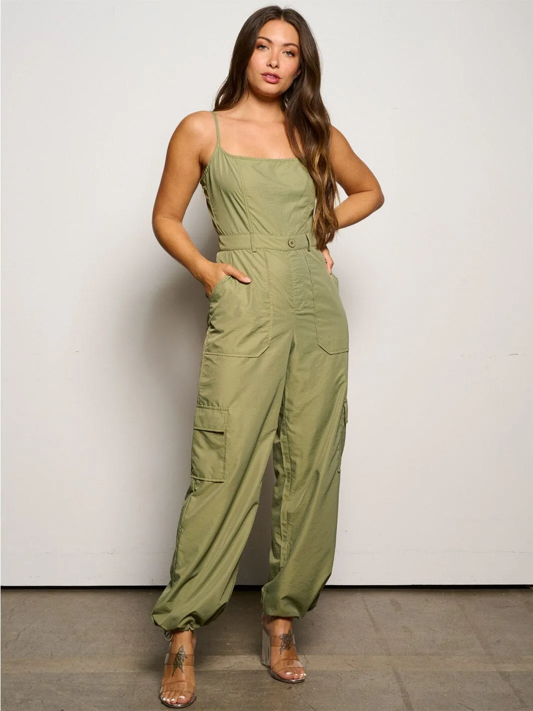 WOMEN'S SLEEVELESS POCKETS JOGGER LEGS JUMPSUIT